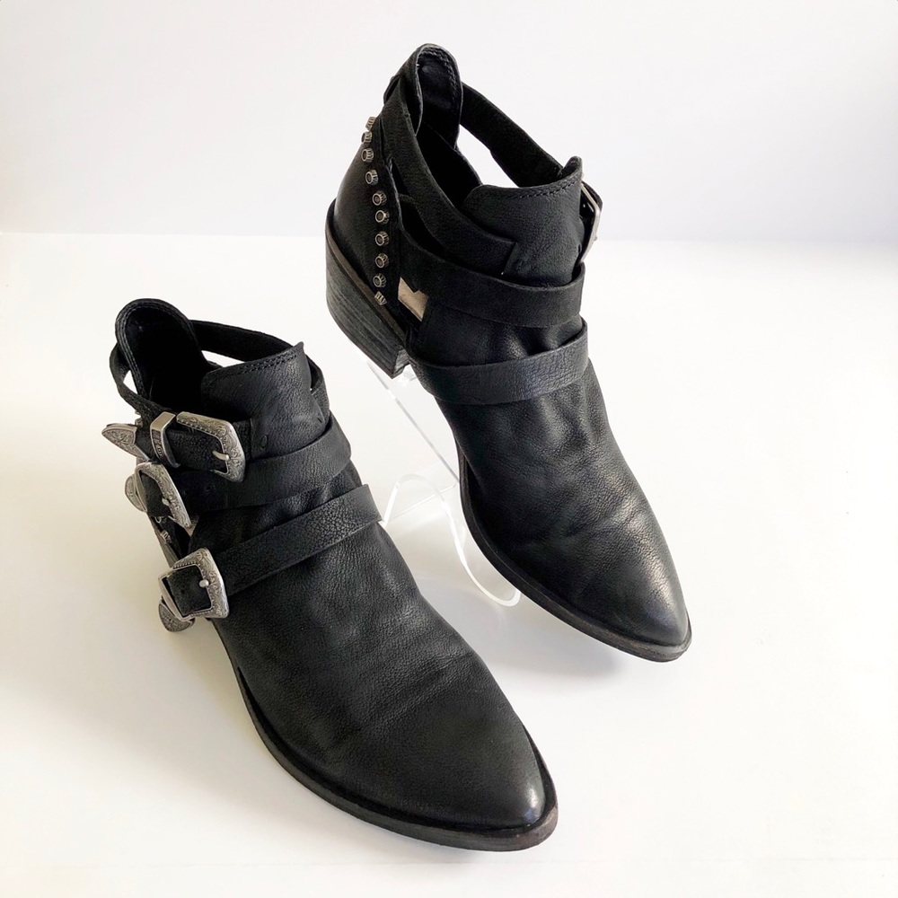 Dolce Vita Spur Ankle Booties, Black, Size 8.5M